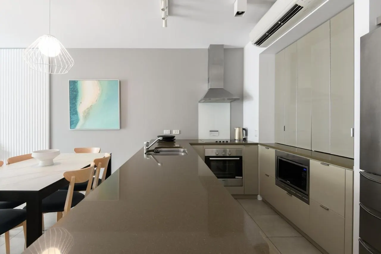 Beach Club Port Douglas Luxury Apartments Australia
