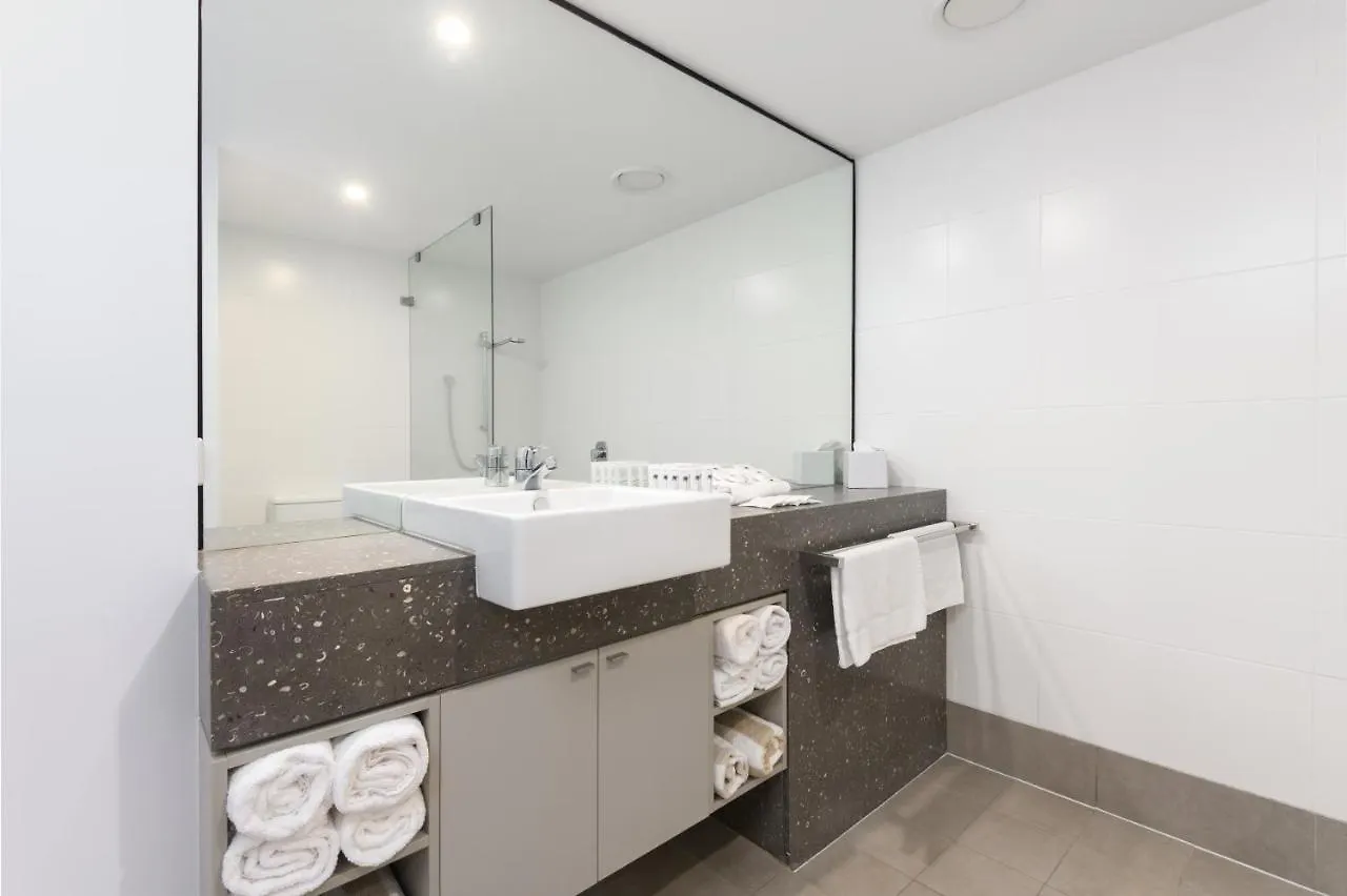 Beach Club Port Douglas Luxury Apartments